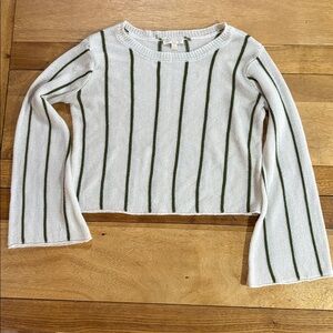 Chelsea & Violet Textured Knit Top in White and Olive Green